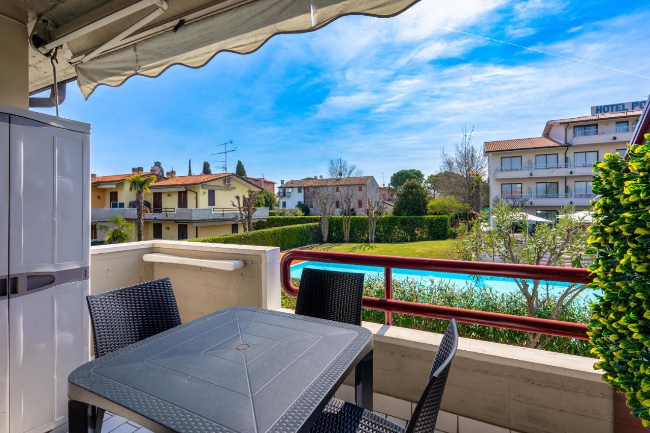 Azzurra Suite - Monolocale Con Piscina E Wifi Сирмионе Екстериор снимка